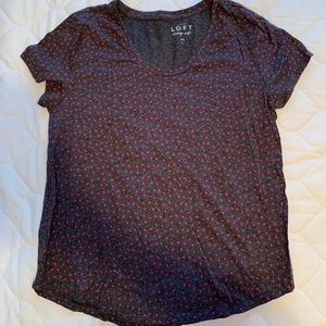 Grey t-shirt with pink polka dots